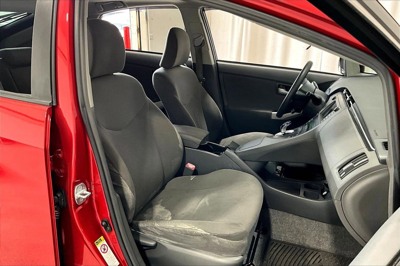 Used 2011 Toyota Prius Three w/ Solar Roof Pkg image 16