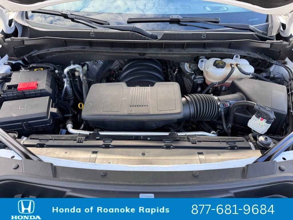 Used 2024 Chevrolet Suburban Premier image 8