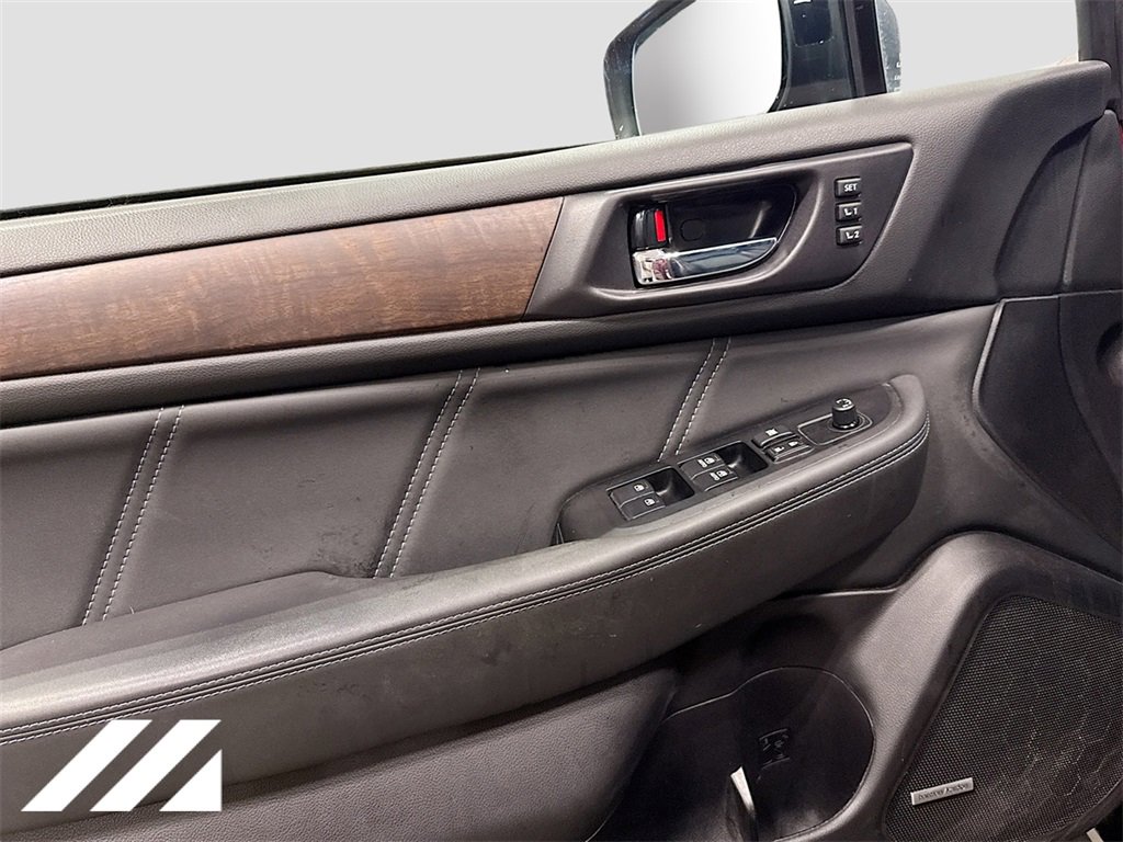 Used 2019 Subaru Outback 2.5i Limited w/ Popular Package #2 image 19