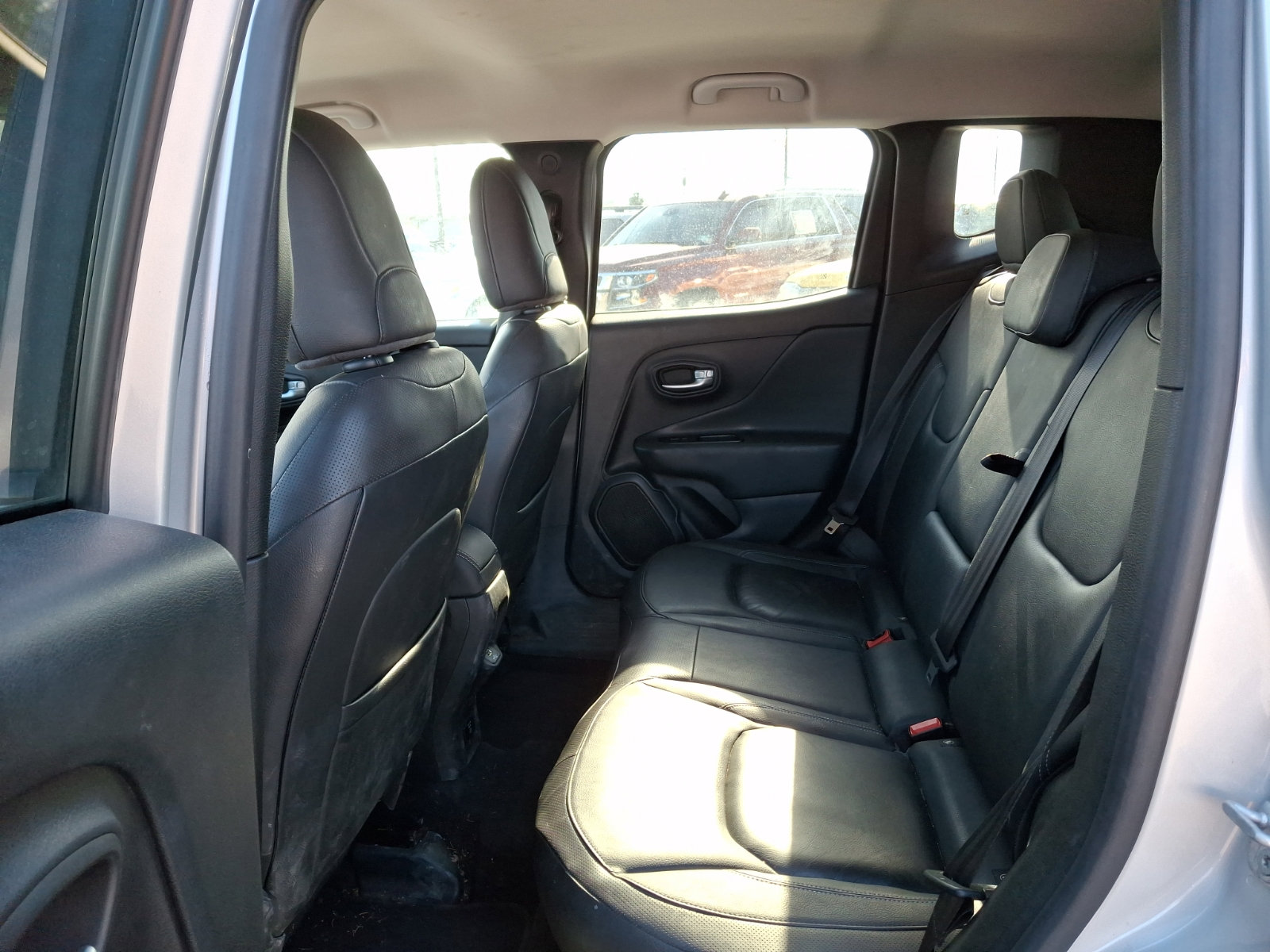 Used 2021 Jeep Renegade Limited image 9