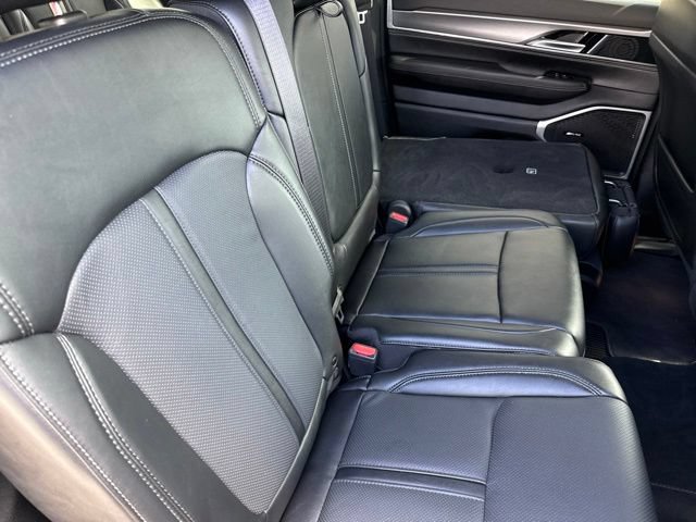 Used 2024 Jeep Wagoneer Series II AWD/4WD image 19