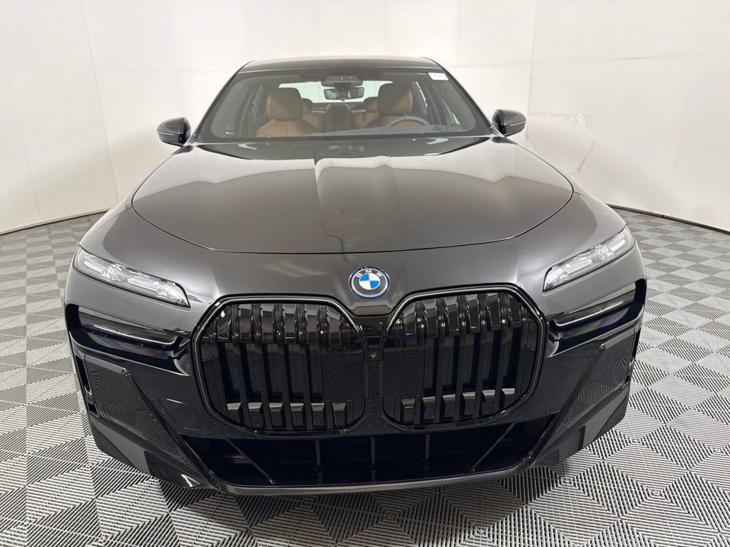 New 2026 BMW 750e xDrive w/ Executive Package AWD/4WD image 2