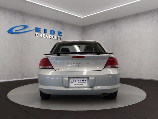 Used 2002 Chrysler Sebring LX FWD image 11