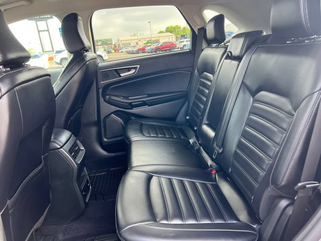 Used 2023 Ford Edge SEL w/ Convenience Package AWD/4WD image 4