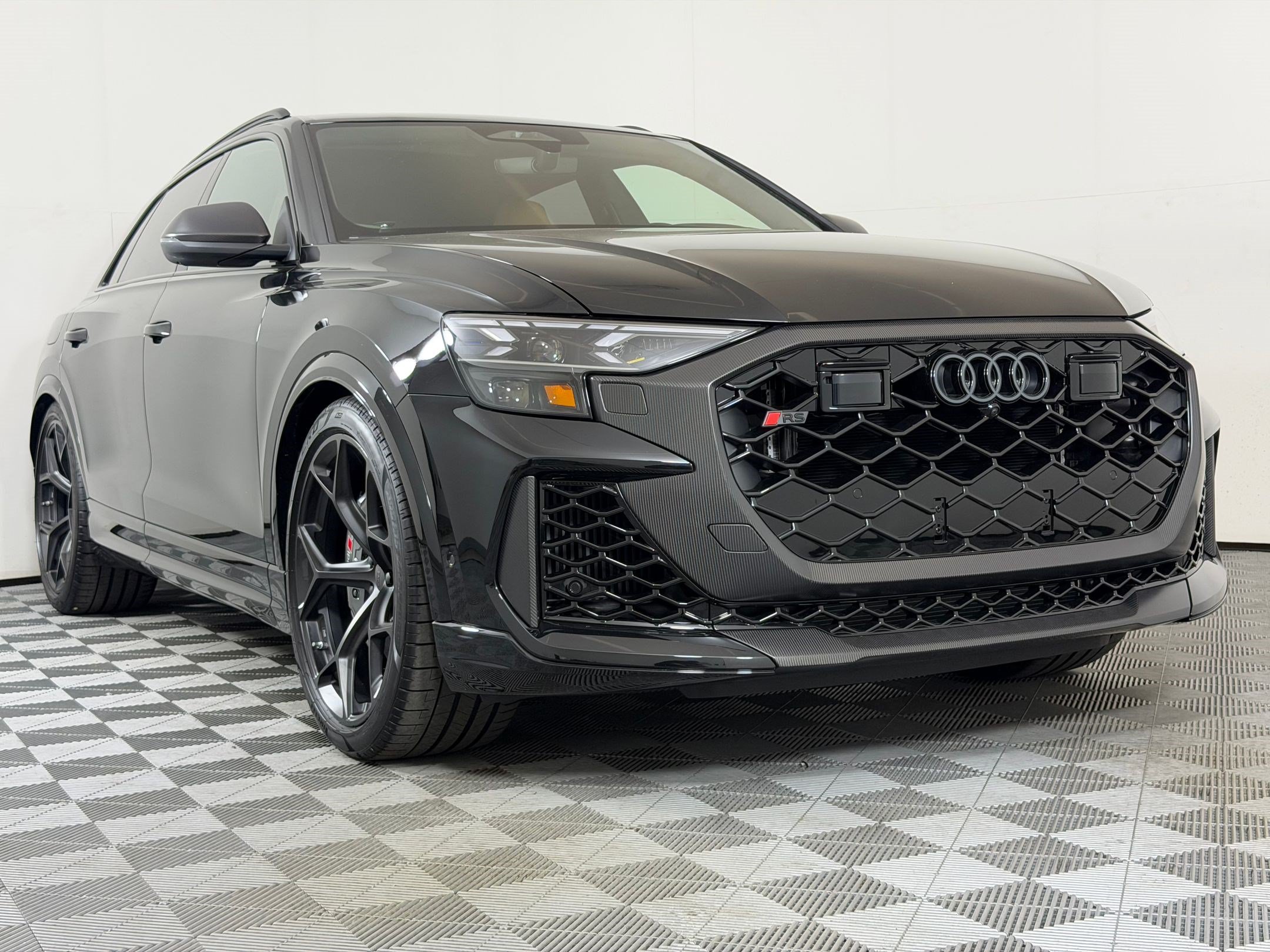 New 2027 Audi RS Q8 performance AWD/4WD image 7