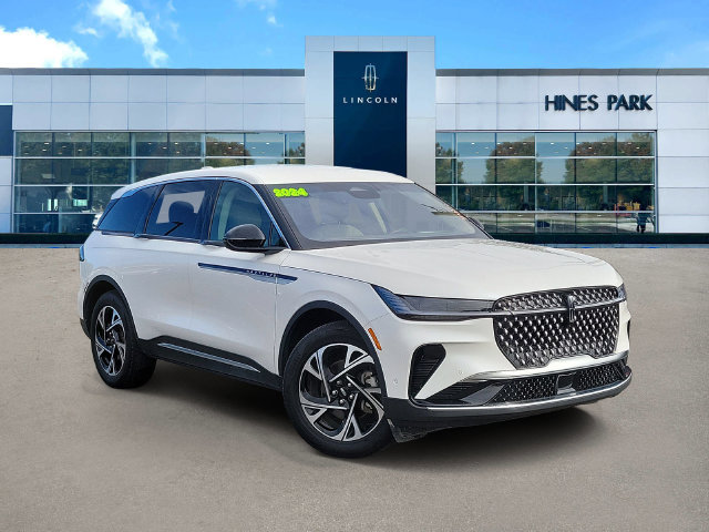 Used 2024 Lincoln Nautilus Premier AWD/4WD image 1