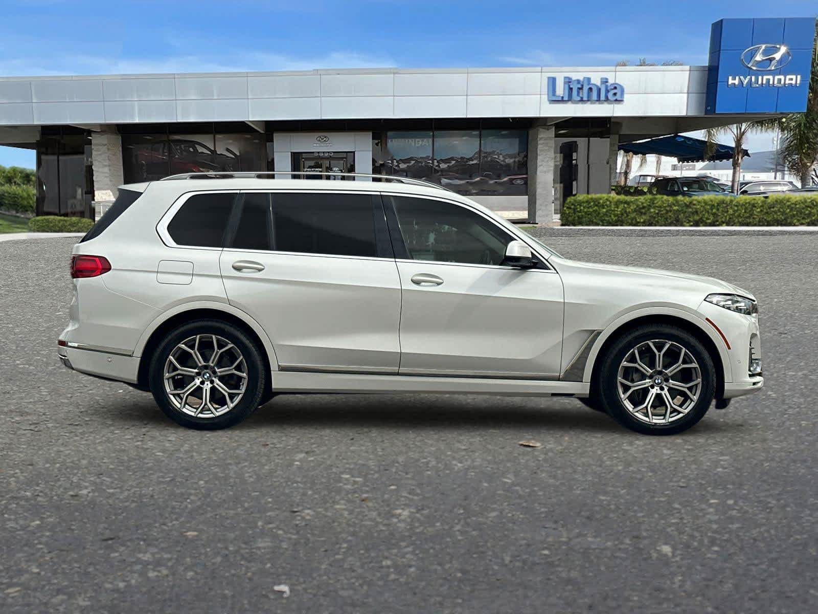 Used 2020 BMW X7 xDrive40i w/ Premium Package AWD/4WD image 9