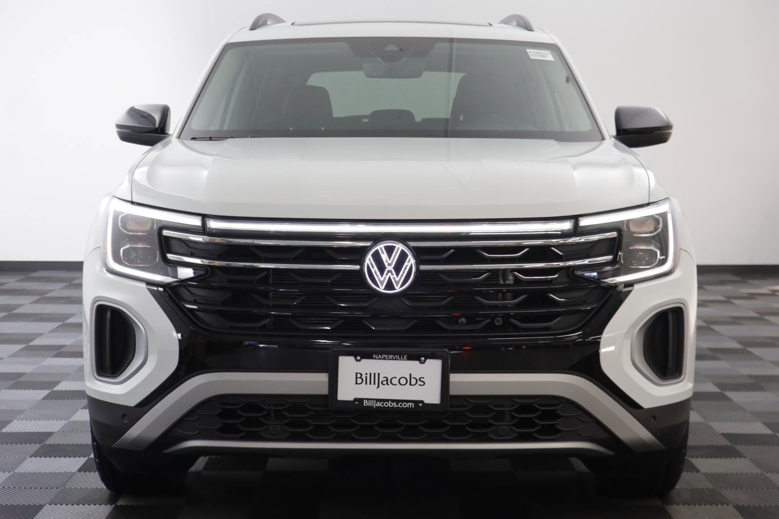 Used 2025 Volkswagen Atlas Peak Edition SE image 21