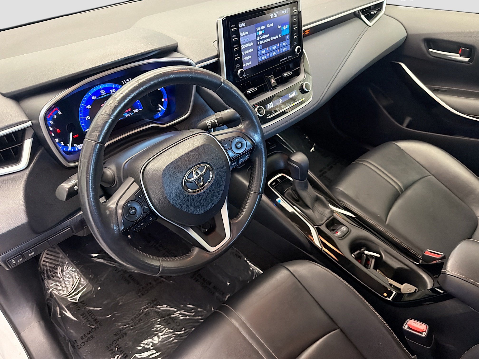Used 2022 Toyota Corolla XLE FWD image 7