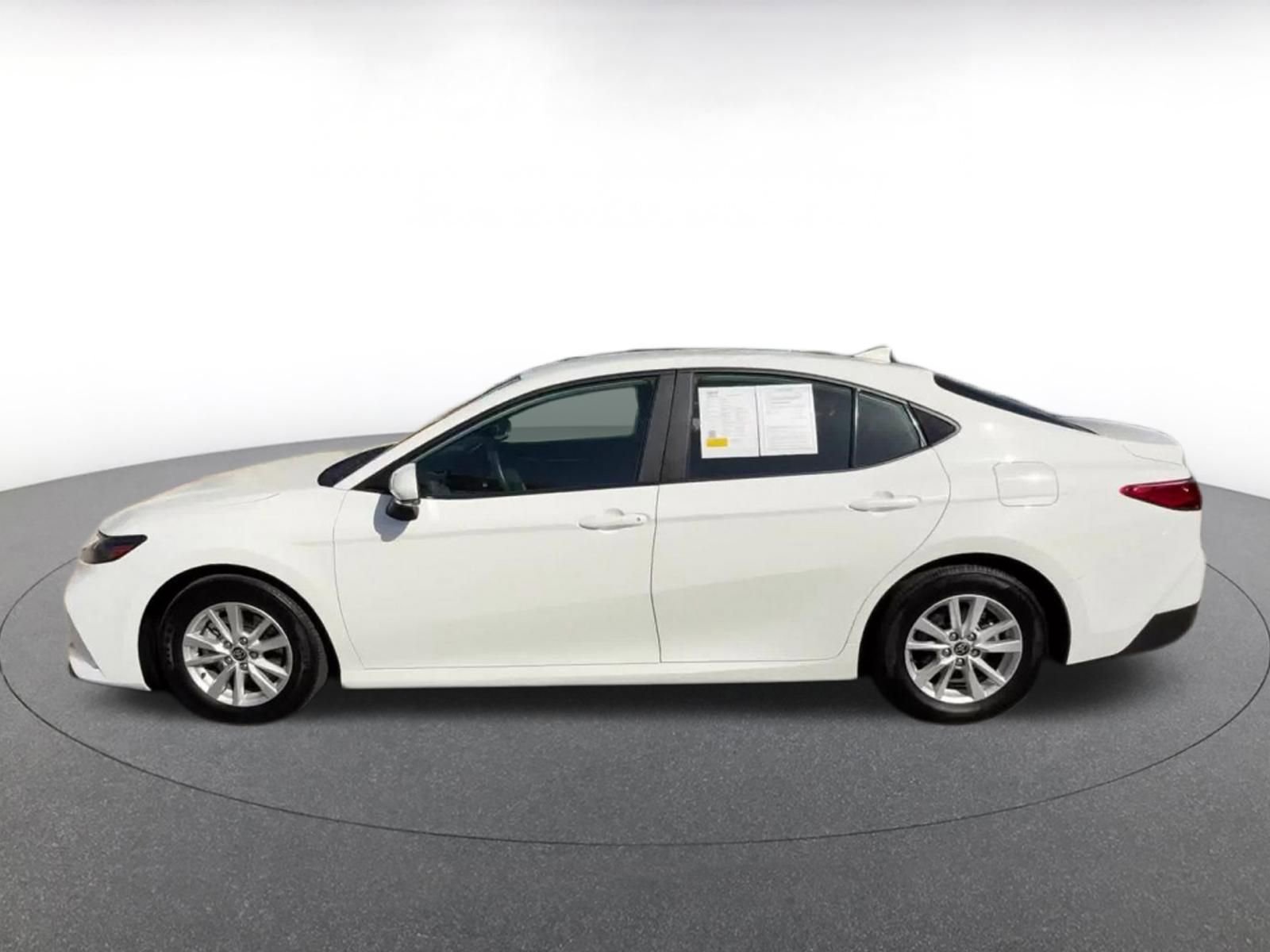 Used 2025 Toyota Camry LE FWD image 9