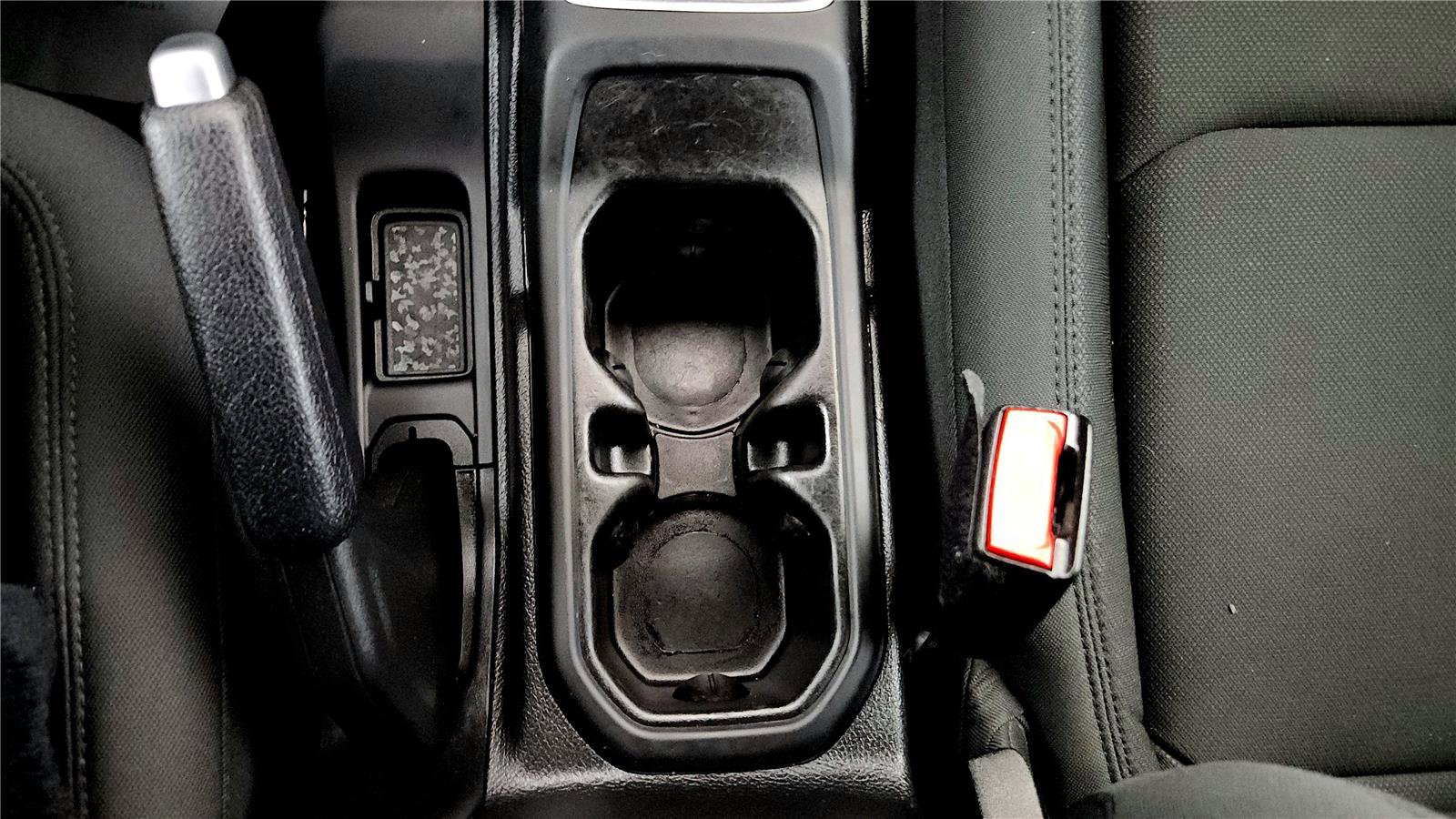 Used 2021 Jeep Wrangler Sport image 26