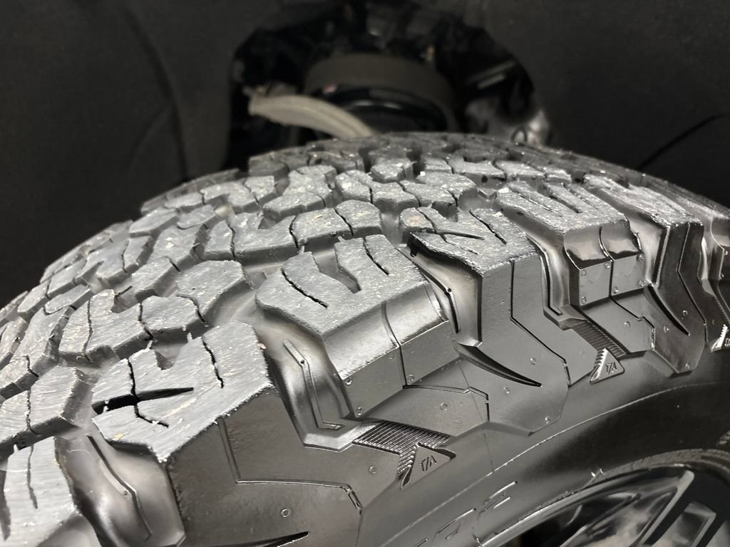 Used 2020 Chevrolet Silverado 1500 LT Trail Boss image 28