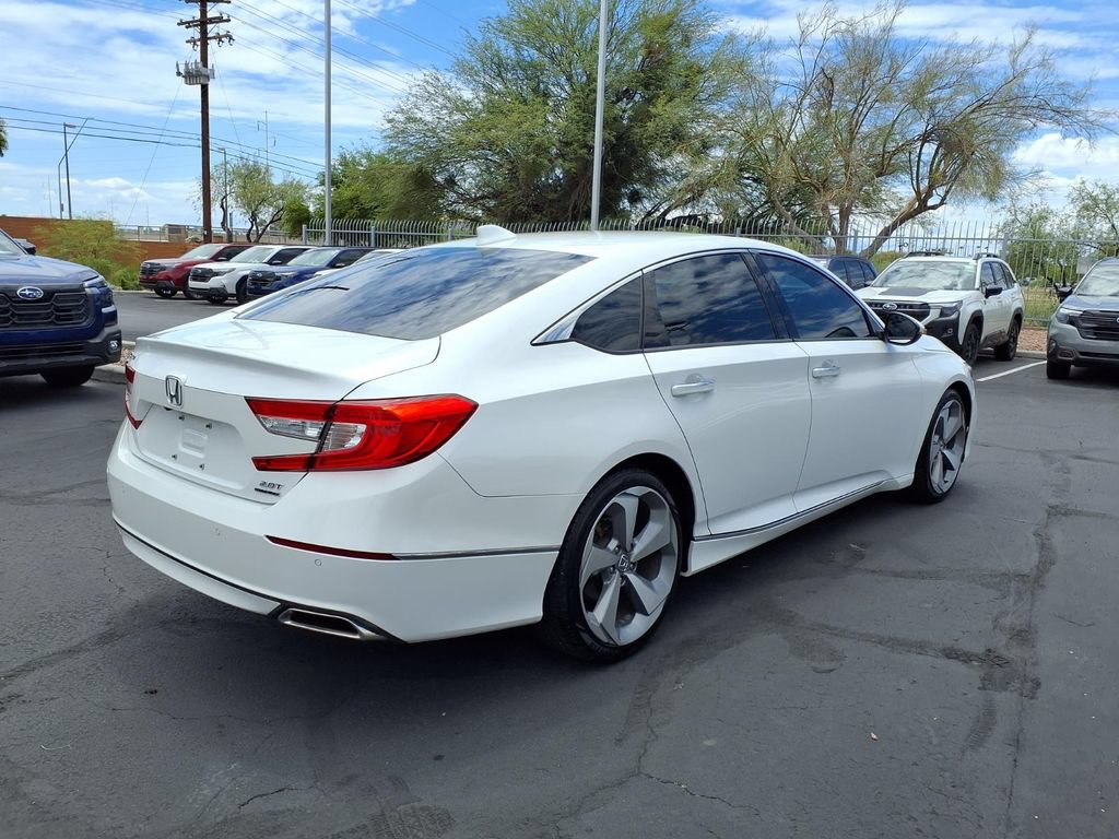 Used 2018 Honda Accord Touring image 11