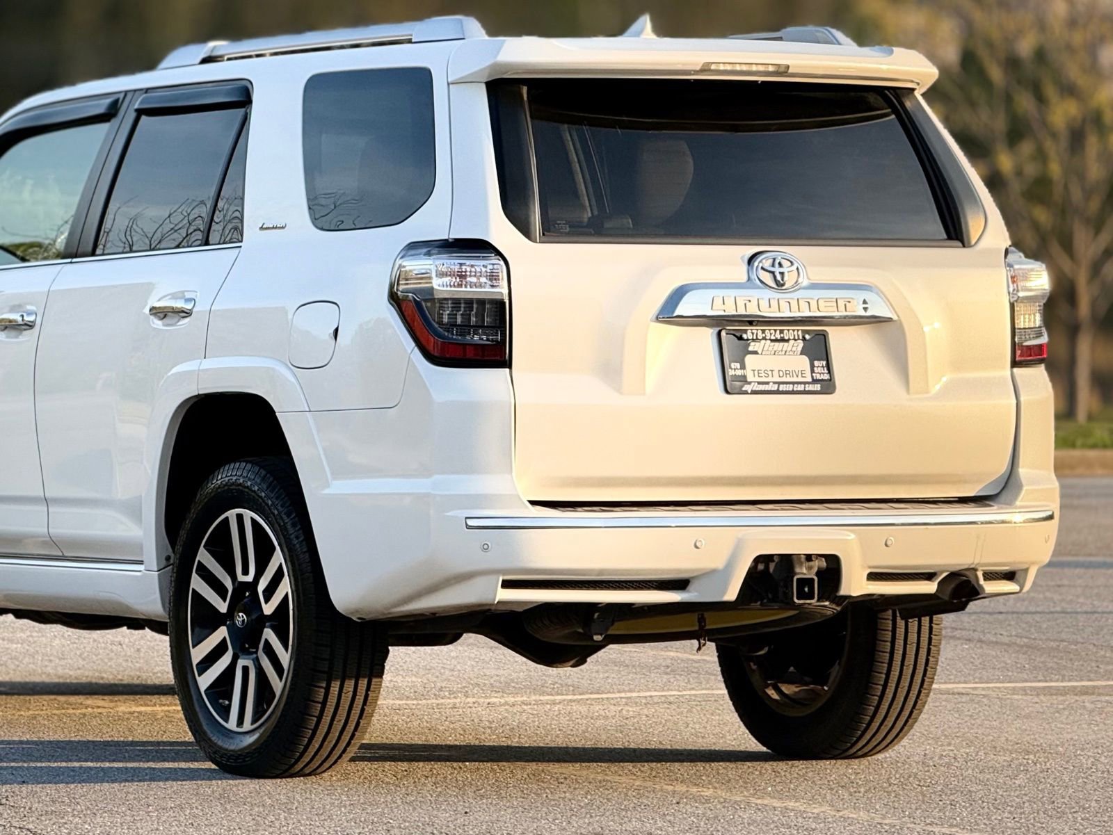 Used 2014 Toyota 4Runner Limited image 49