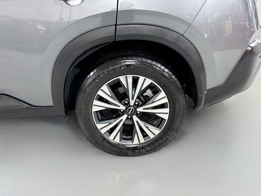 Used 2022 Nissan Rogue SV image 11