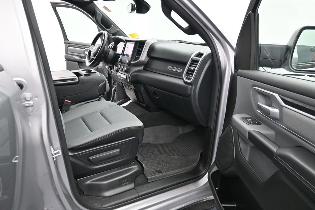 Used 2022 RAM 1500 Big Horn AWD/4WD image 17