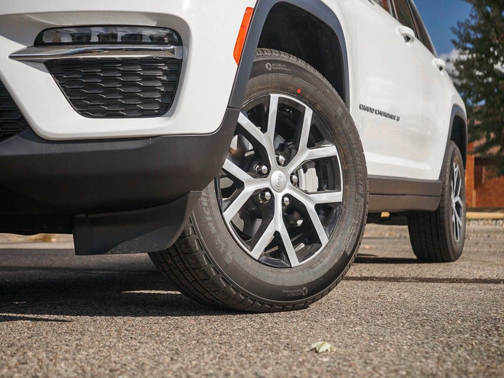 New 2025 Jeep Grand Cherokee Limited image 5