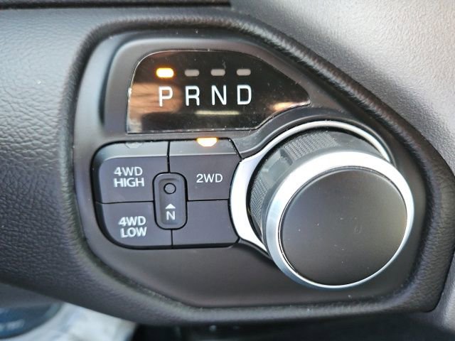 Used 2024 RAM 2500 Big Horn w/ Bed Utility Group image 25