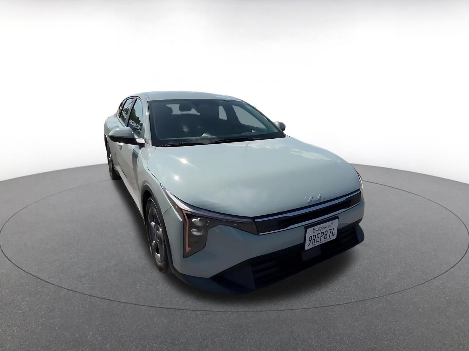 Used 2025 Kia K4 FWD image 3