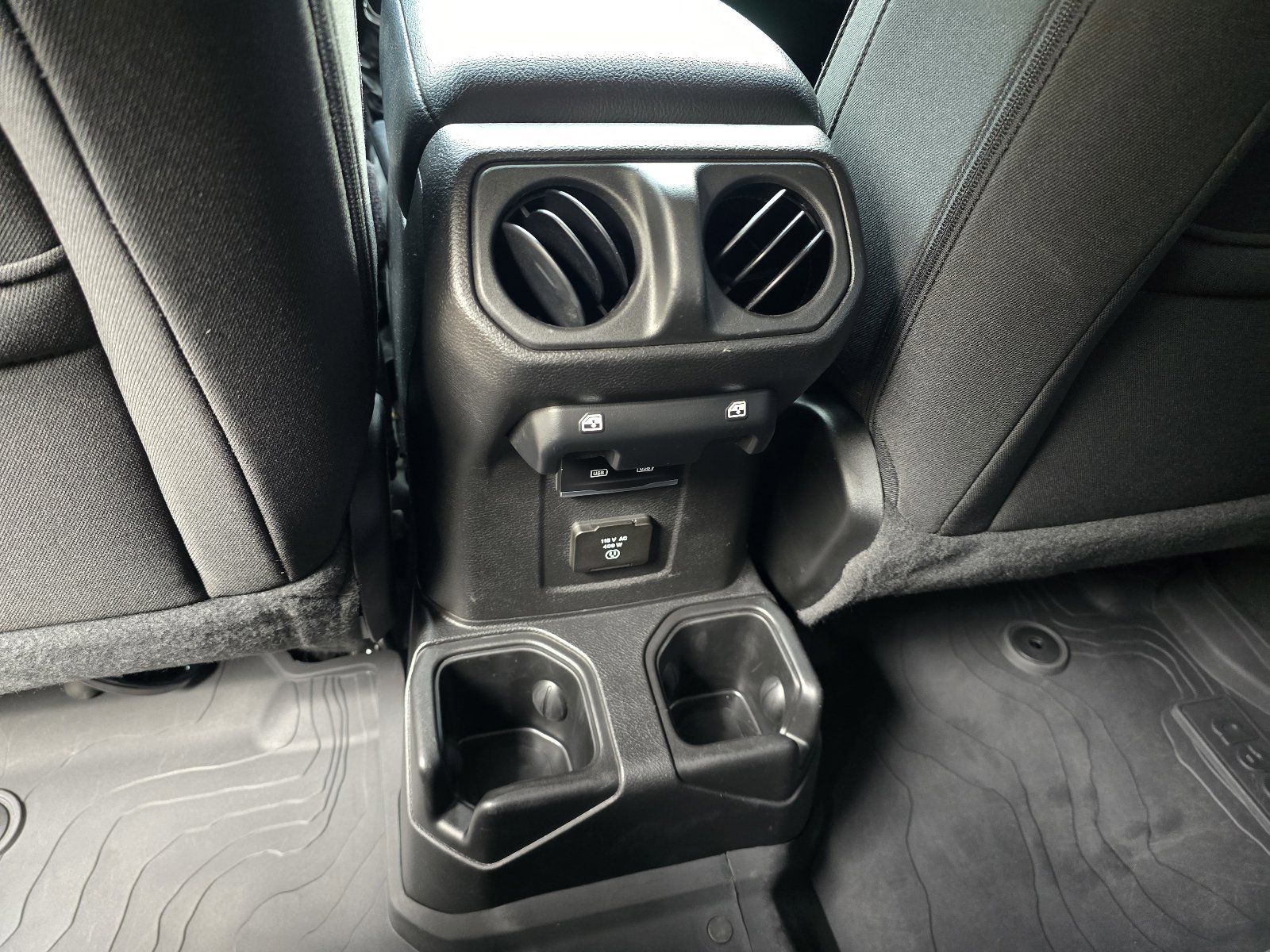 Used 2022 Jeep Gladiator Sport image 25