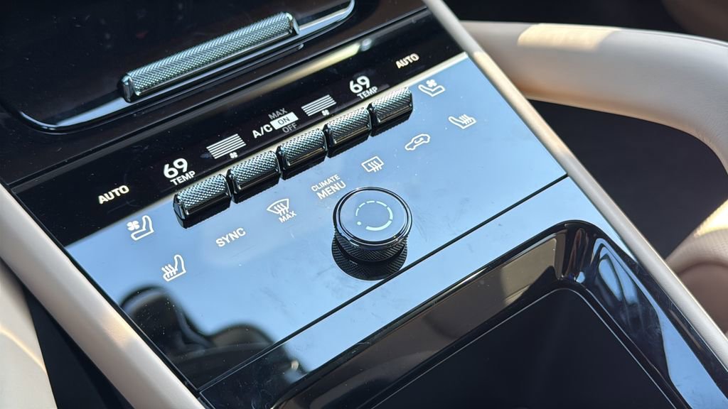 Used 2026 Porsche Cayenne Coupe AWD/4WD image 29