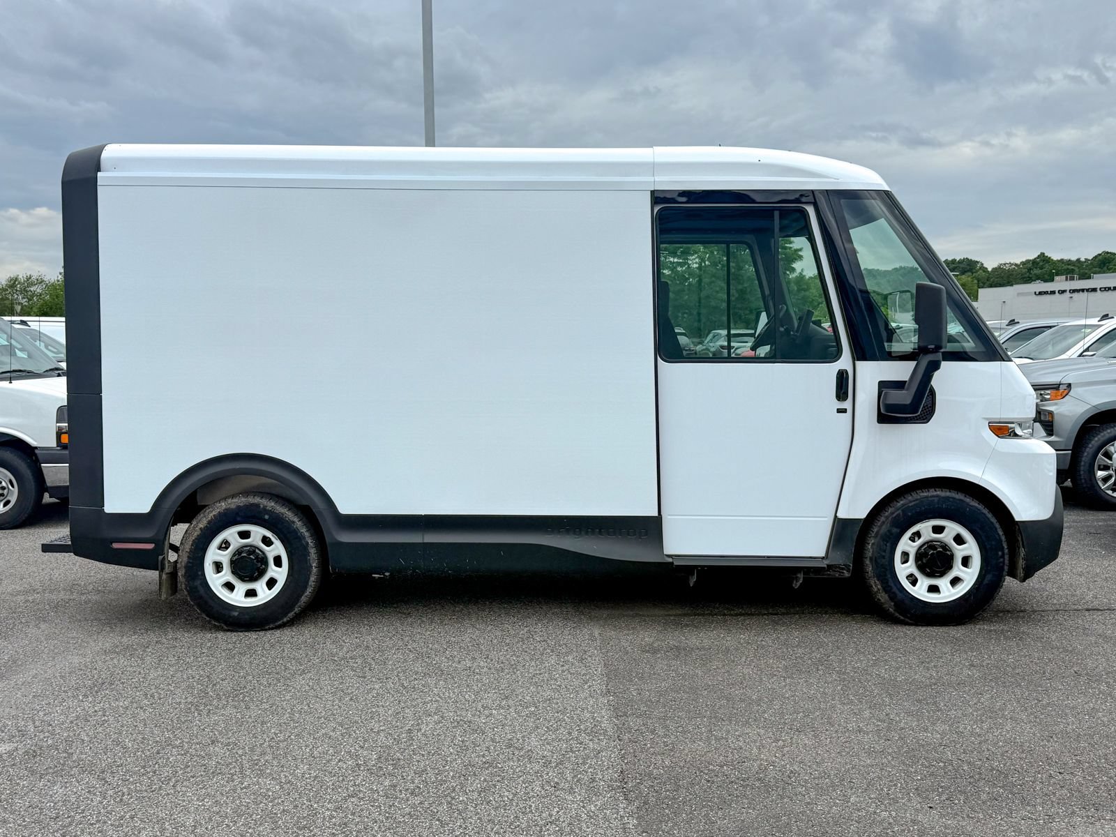 New 2026 Chevrolet Brightdrop 400 w/ Battery Pack, Max Range AWD/4WD image 8