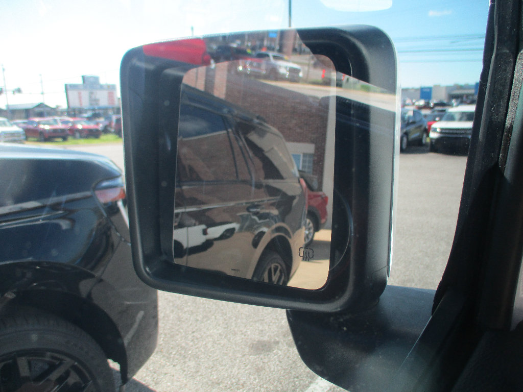 Used 2023 Jeep Gladiator Rubicon w/ Trailer Tow Package AWD/4WD image 15