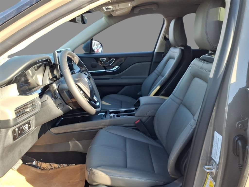 New 2026 Lincoln Corsair Premiere image 19