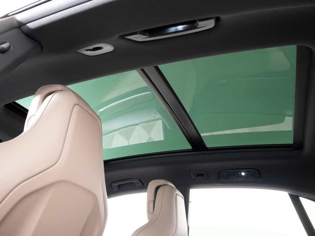 New 2026 Porsche Macan 4 Electric AWD/4WD image 15
