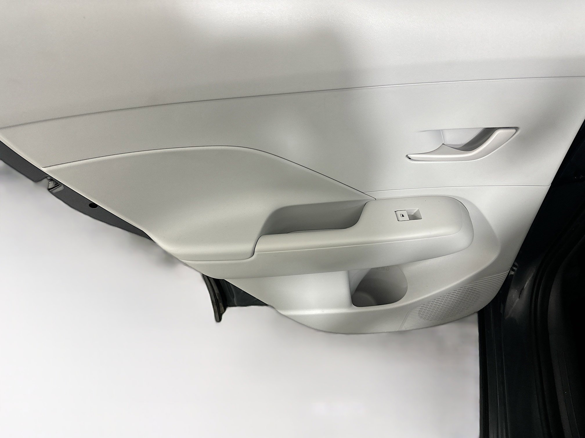 Used 2024 Hyundai Kona SEL FWD image 25