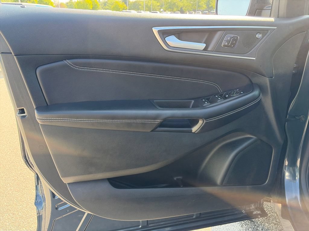 Used 2023 Ford Edge Titanium w/ Equipment Group 301A AWD/4WD image 13