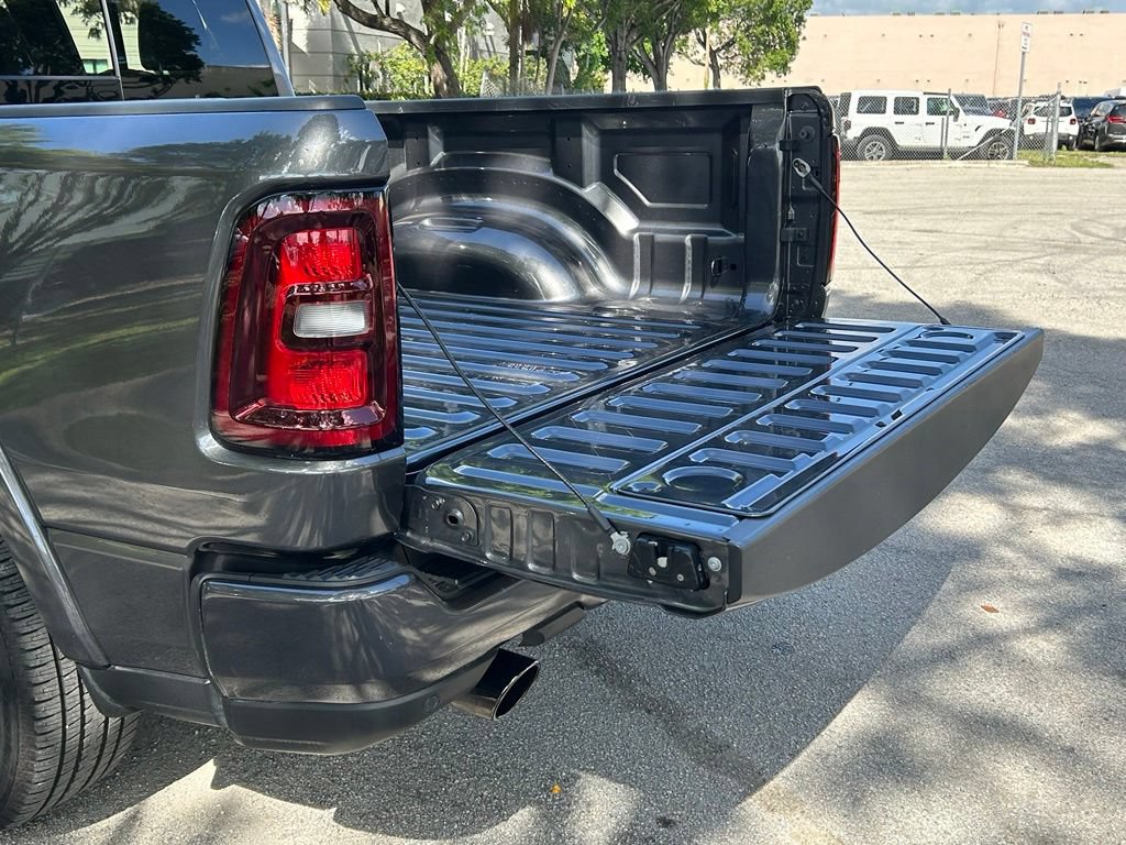Used 2025 RAM 1500 Big Horn AWD/4WD image 43