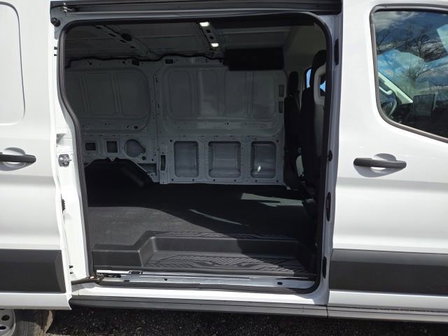 New 2026 Ford Transit 150 Low Roof AWD image 25