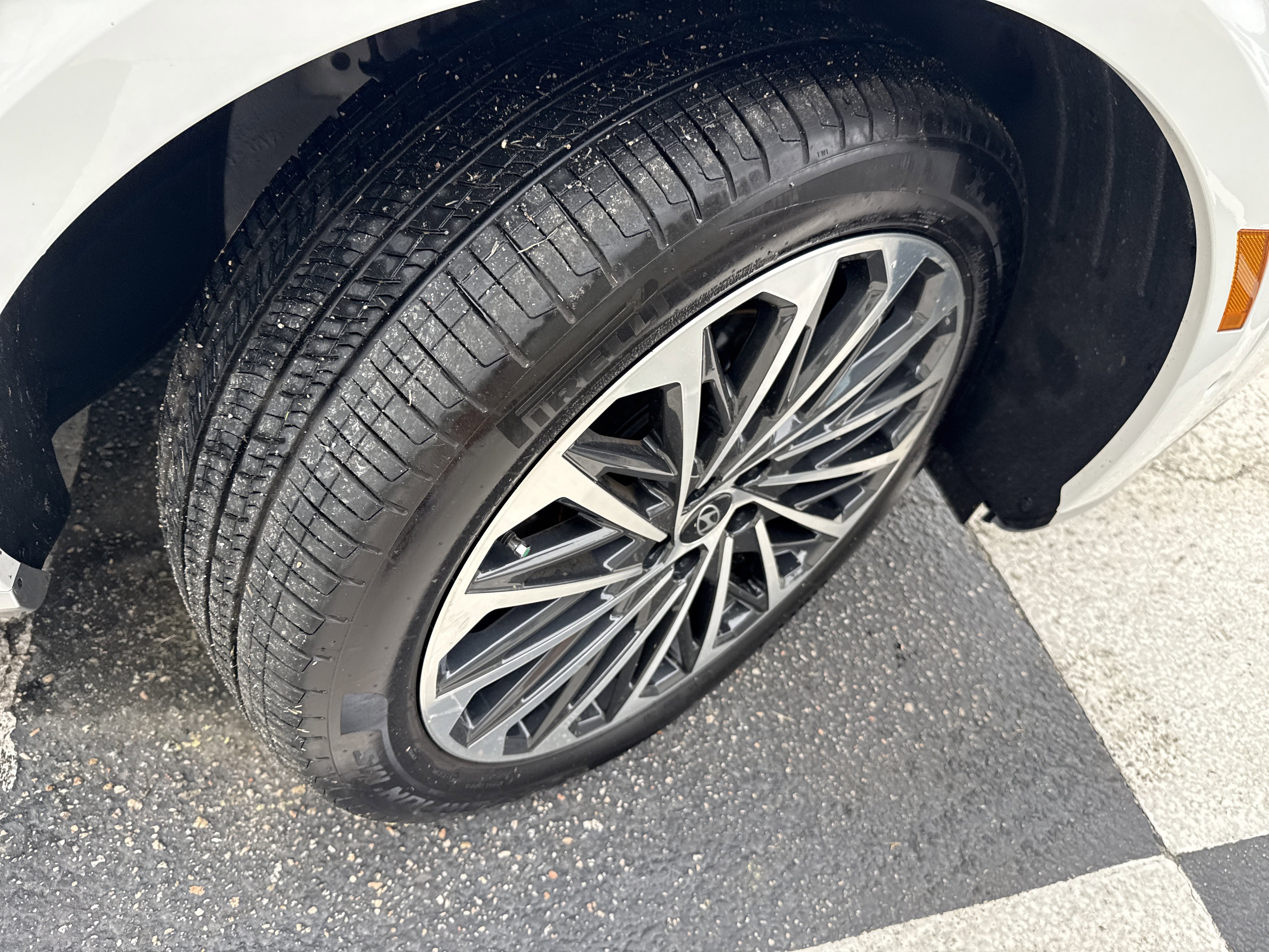 Used 2026 Hyundai Palisade Calligraphy image 9