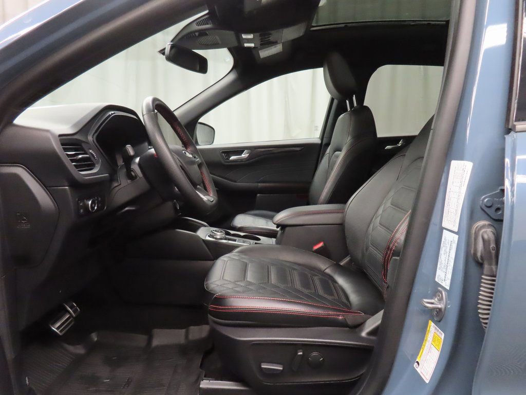 Used 2023 Ford Escape ST-Line Elite w/ Premium Technology Package image 9