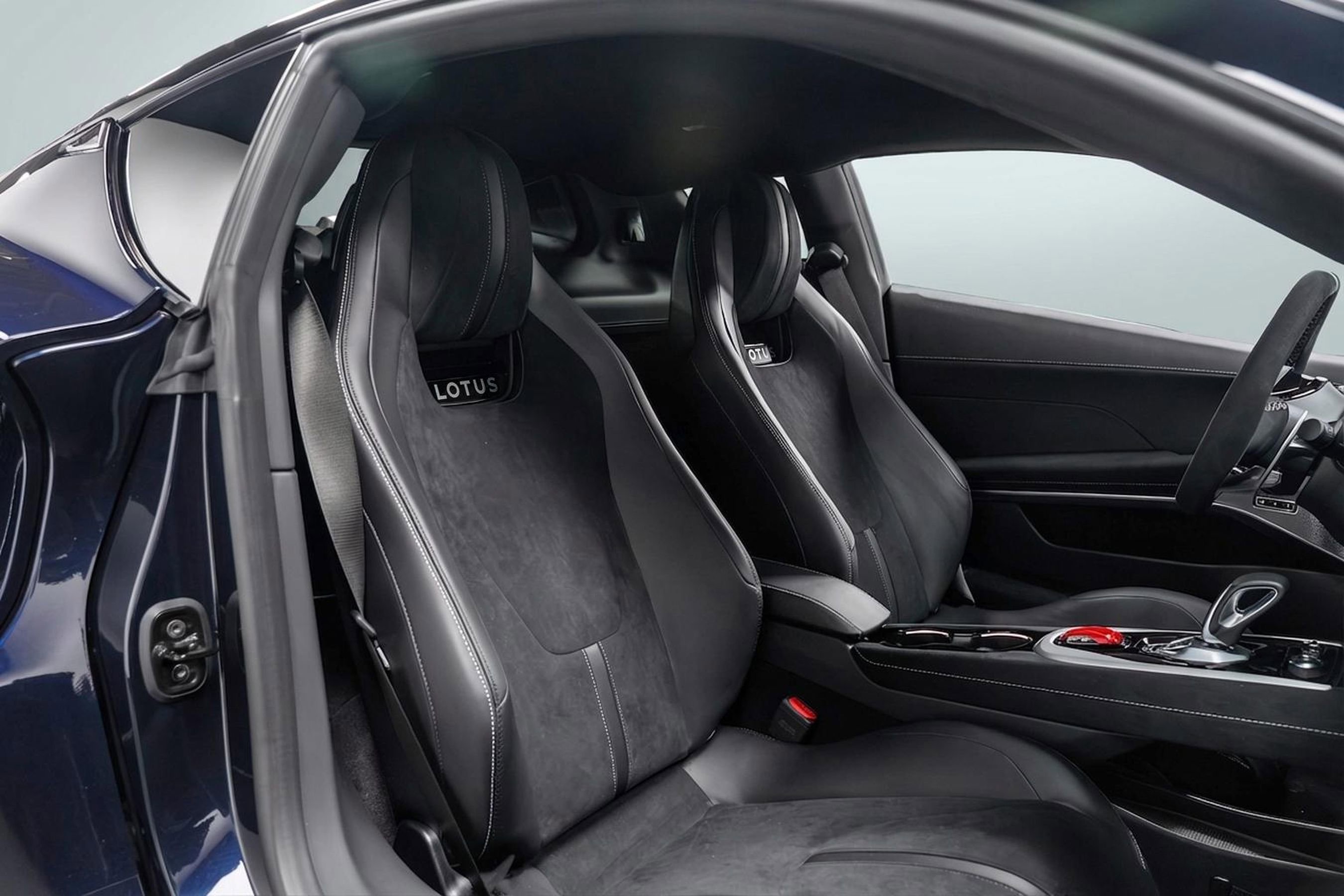 New 2025 Lotus Emira image 15