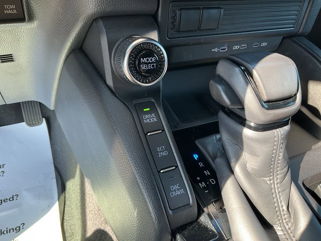 Used 2025 Toyota Land Cruiser 1958 image 11