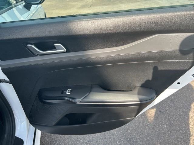 Used 2023 Kia K5 LXS FWD image 33