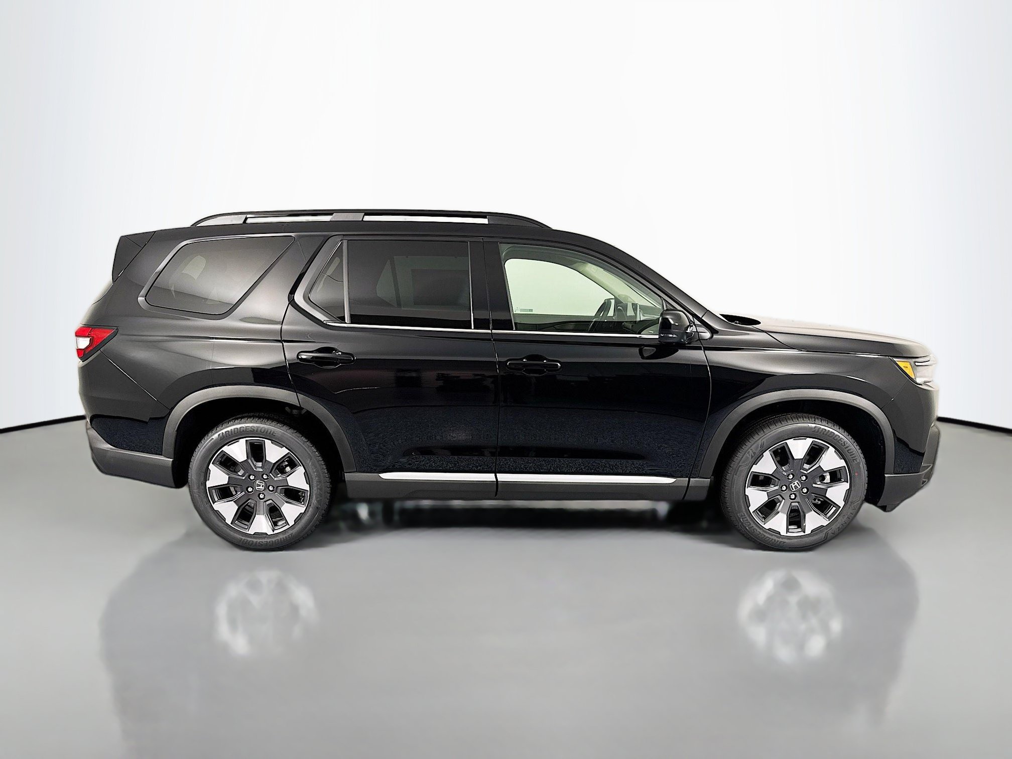 New 2026 Honda Pilot Elite image 4