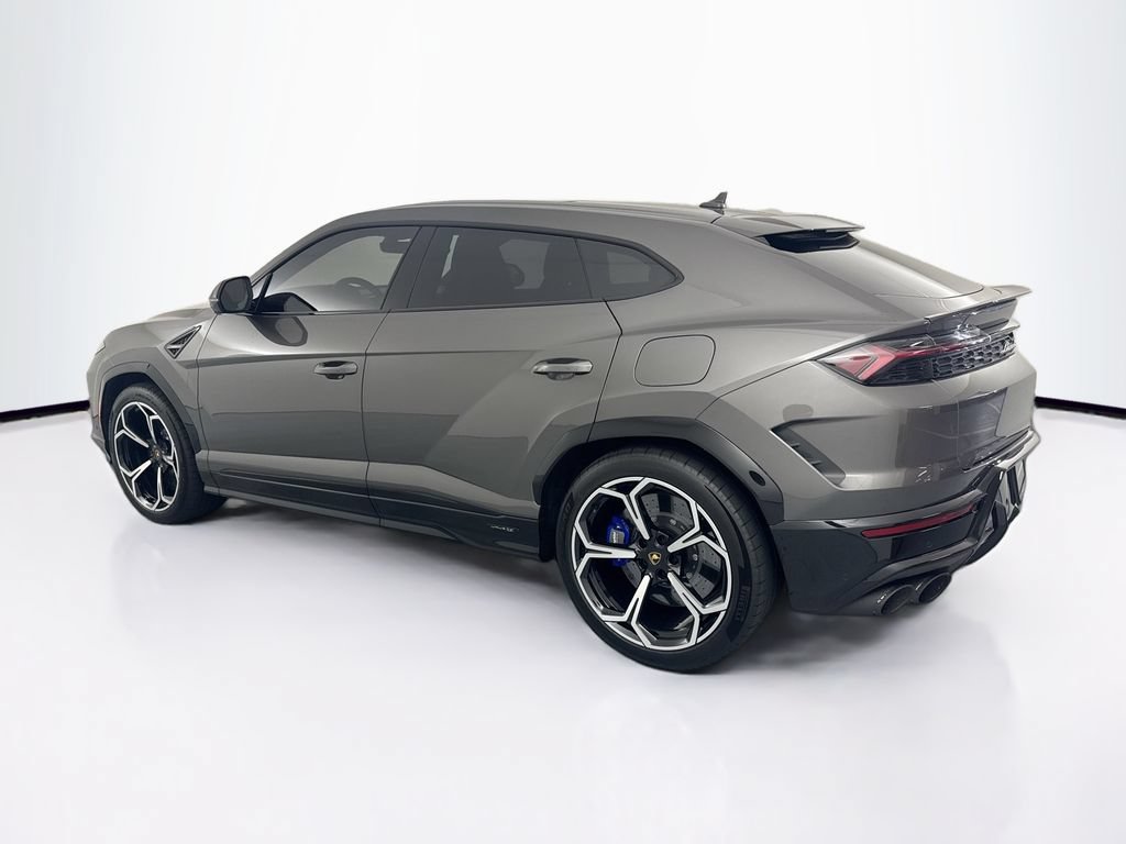 Used 2025 Lamborghini Urus Performante AWD/4WD image 7