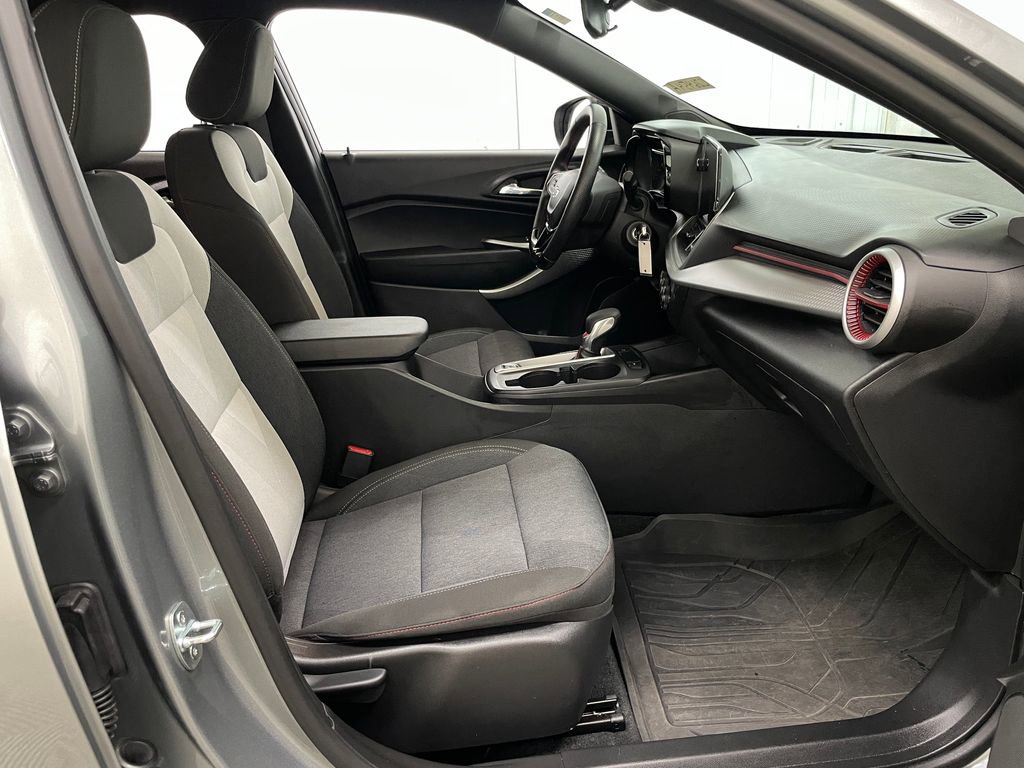 Used 2024 Chevrolet Trax RS w/ Driver Confidence Package image 33