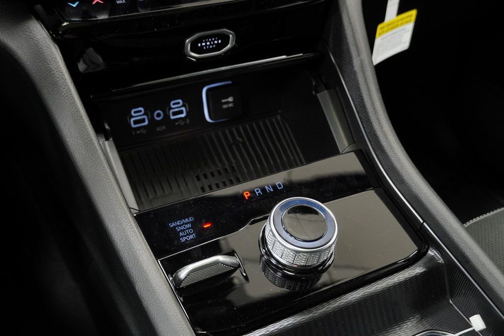 New 2026 Jeep Grand Cherokee Altitude image 23