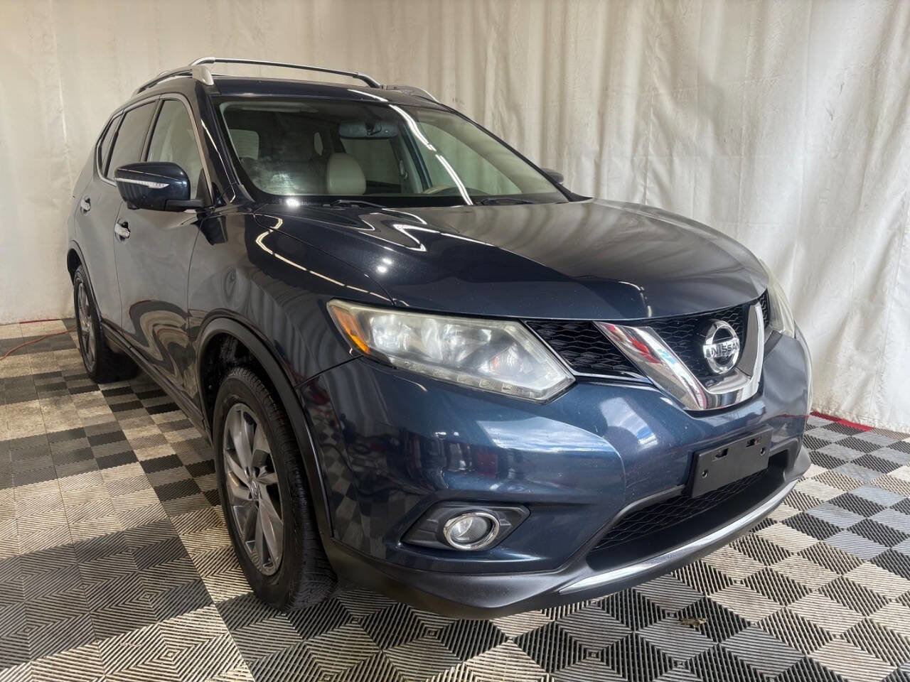 Used 2015 Nissan Rogue SL image 3