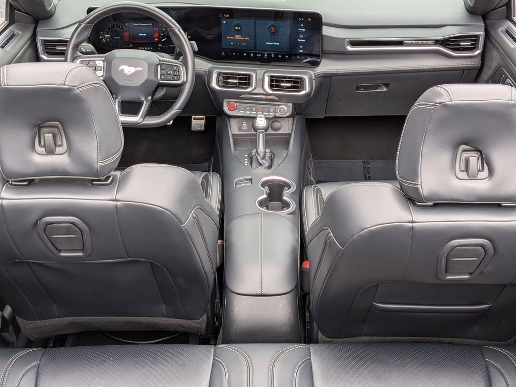 Used 2025 Ford Mustang Premium RWD image 27