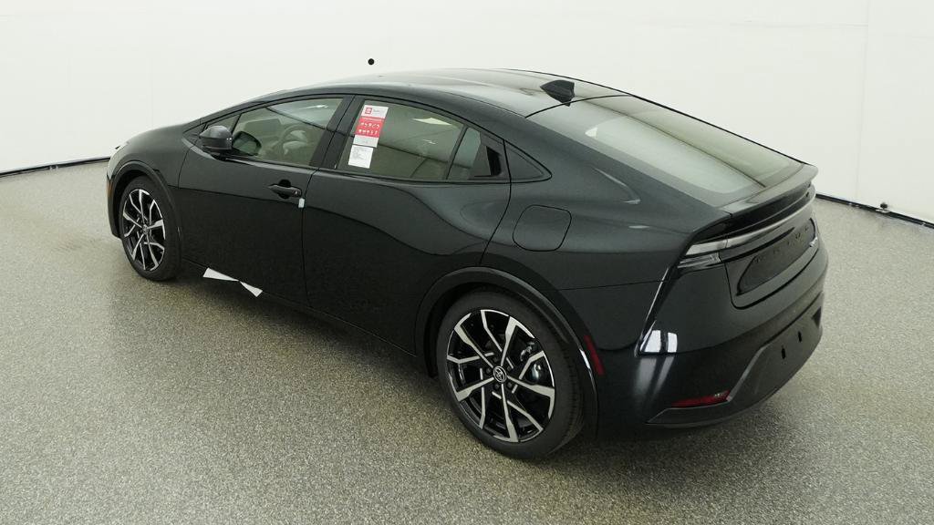 New 2026 Toyota Prius Plug-In Hybrid FWD image 8