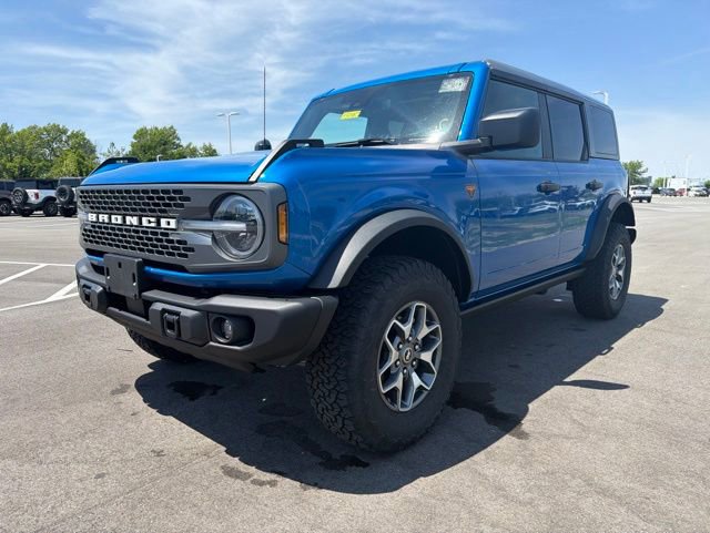 Used 2025 Ford Bronco Badlands AWD/4WD video 2