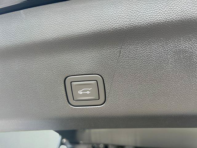 New 2026 Chevrolet Suburban High Country AWD/4WD image 7