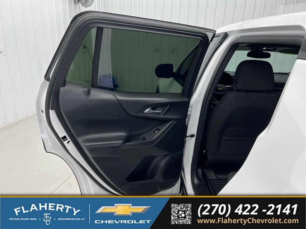 Used 2026 Chevrolet Equinox LT AWD/4WD image 10