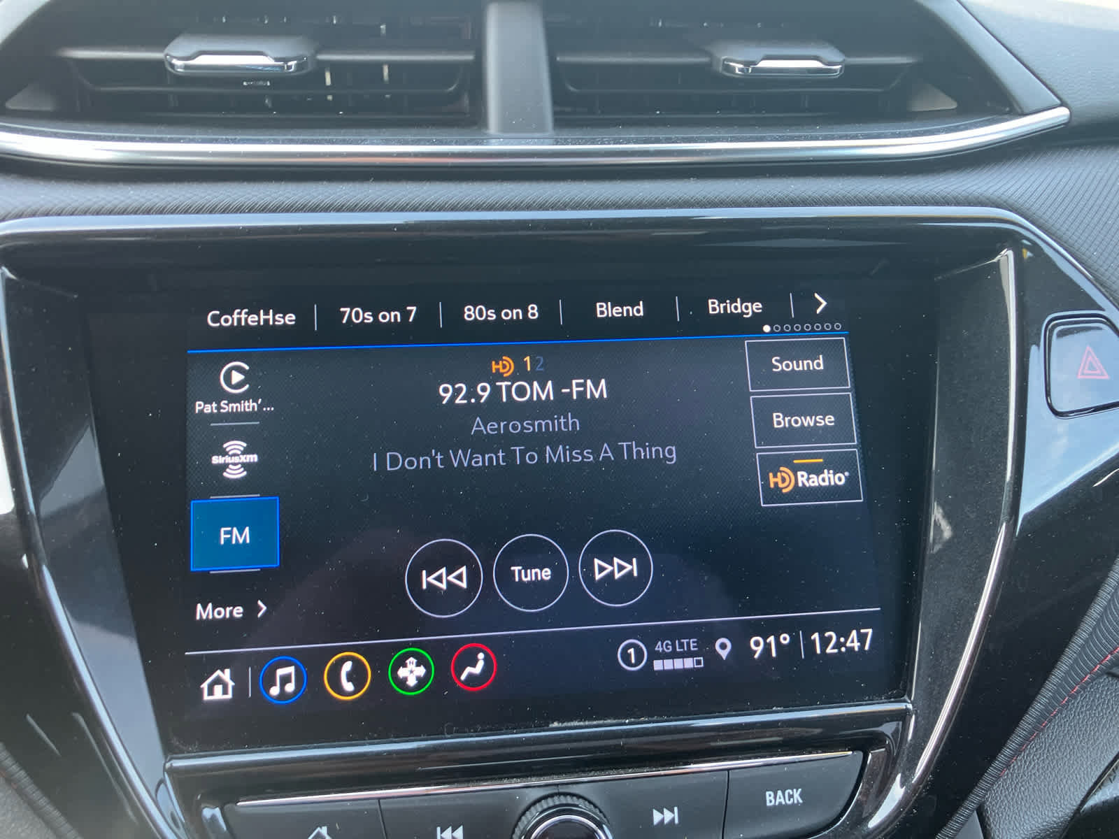 Used 2023 Chevrolet TrailBlazer RS w/ Sun and Liftgate Package image 18