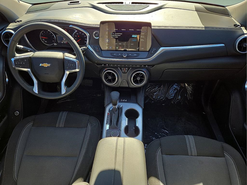 Used 2024 Chevrolet Blazer LT w/ Convenience Package image 17